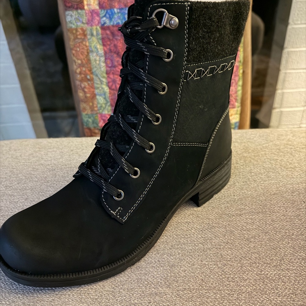 Earth Origins Black Lace-Up Boots